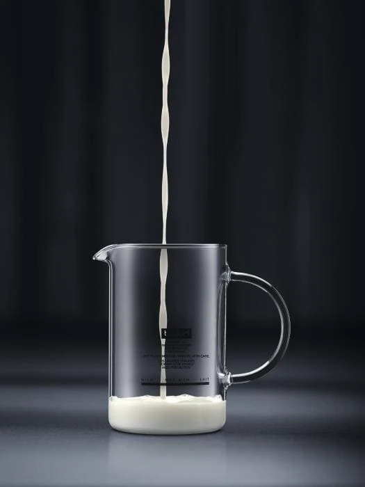 Bodum Latte Milk Frother With Glass Handle (0.25L) Black 4 Bodum Latte Milk Frother With Glass Handle (0.25L) Black - Image 2