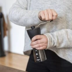 Hario Mini-Slim Plus – Ceramic Hand Coffee Grinder -Coffee Supplies Store Hario Mini Slim Plus Ceramic Hand Coffee Grinder3